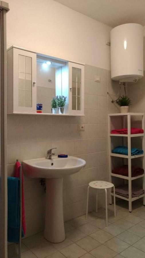 カターニアA Casa Di Loriアパートメント エクステリア 写真